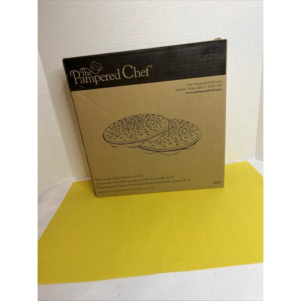 Pampered Chef Black Silicone 2 piece set Microwave Potato Chip Maker 1241 Snacks